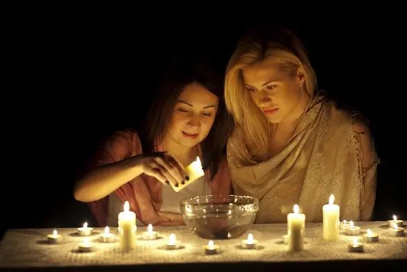 Значения фигур свечи при гадании: толкование символов