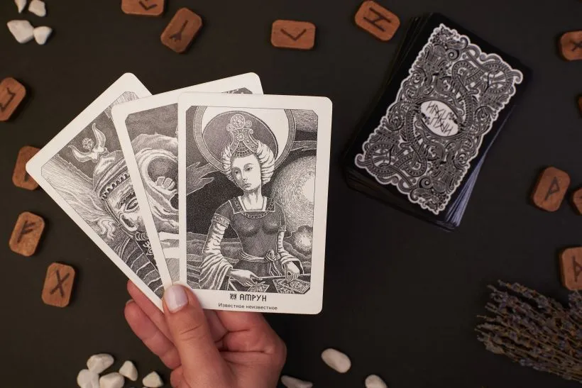 Подарочный набор "Скандинавский оракул Иггдрасиль"