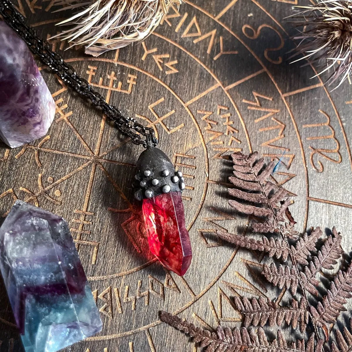 Кулон-кристалл "Пламенная аура"