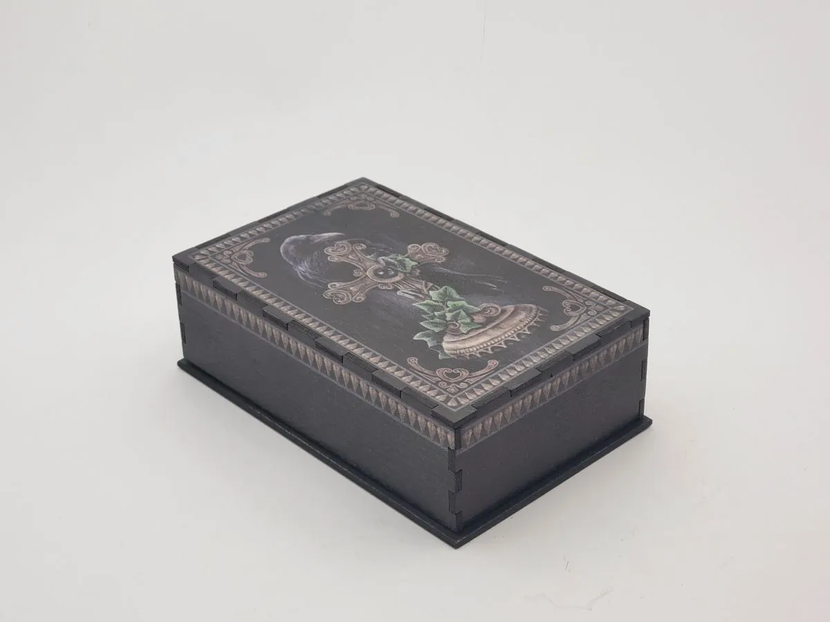 Шкатулка для Таро "Ворон и крест"