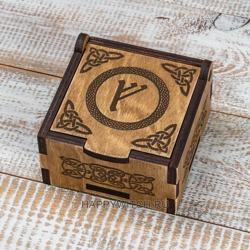 Шкатулка "Руна Феху" малая