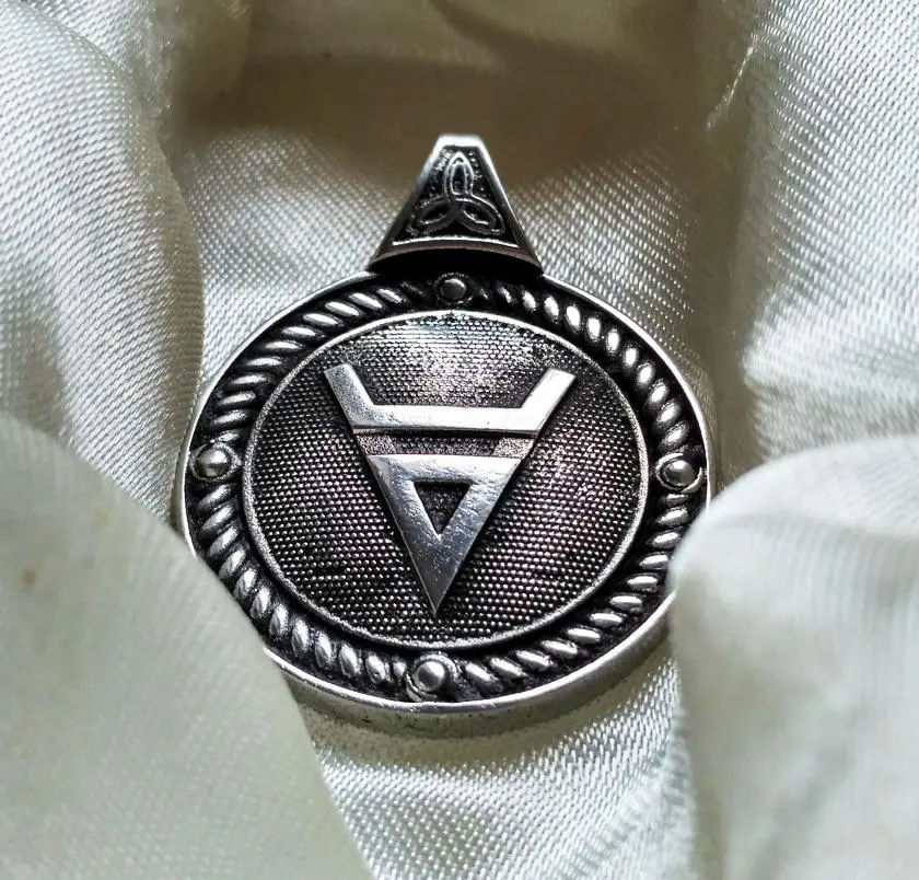 Оберег "Символ Велеса" большой