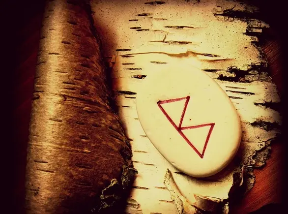 Скандинавские руны: описание и толкование каждого символа