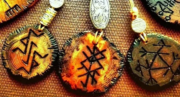 Рунические артефакты: как правильно их использовать