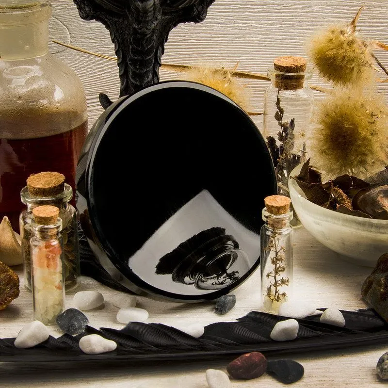 Вогнутое обсидиановое зеркало "Омут" малое