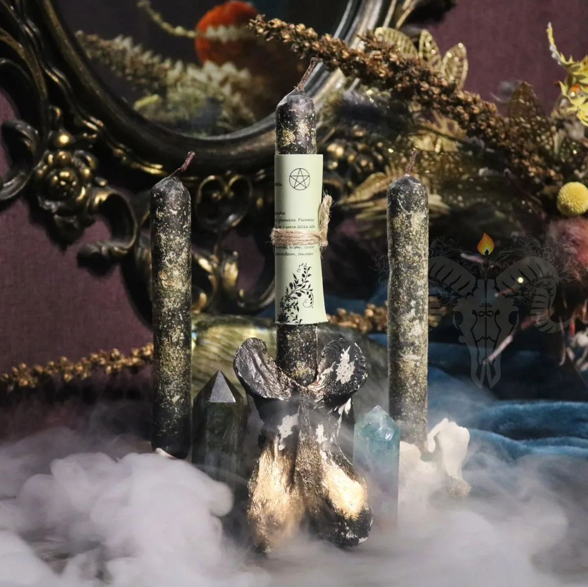 Свеча катаная с серебряной полынью