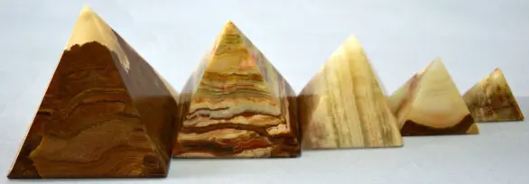 Кому подходит оникс и какими магическими и лечебными свойствами обладает этот камень