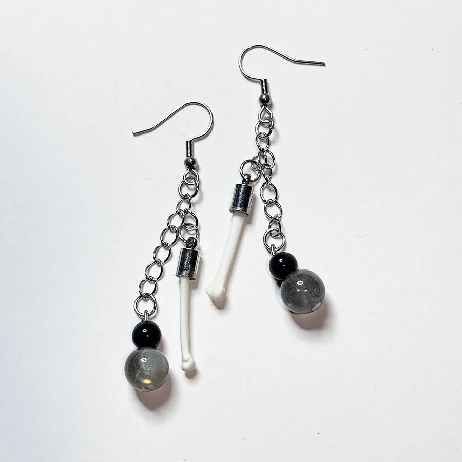 Серьги "Защита лесного духа" с косточками куниц, соколиным глазом и лабрадоритом