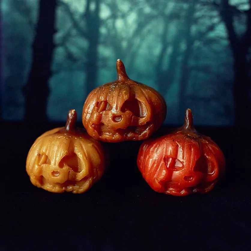 Свеча "Тыква на Самайн"