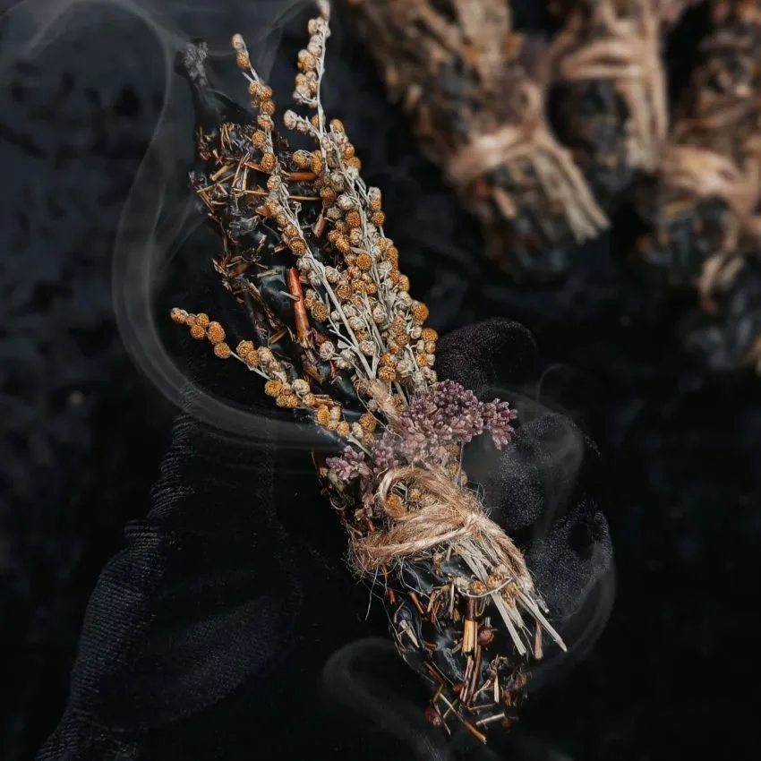 Свеча "Врата Нави"