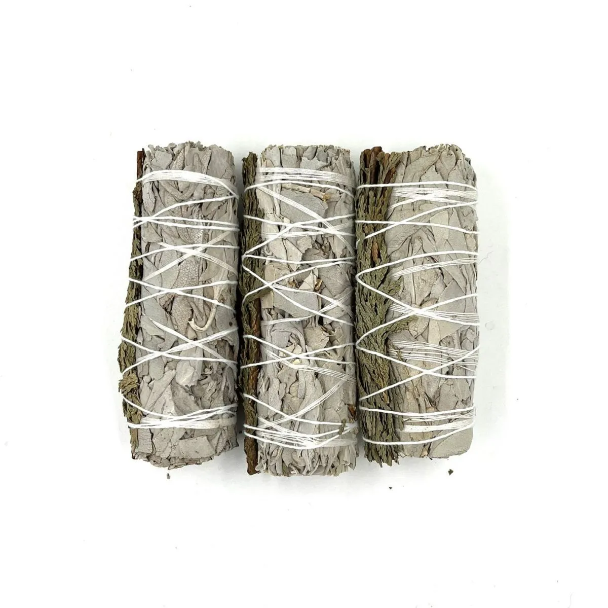 Скрутка белого шалфея с кедром