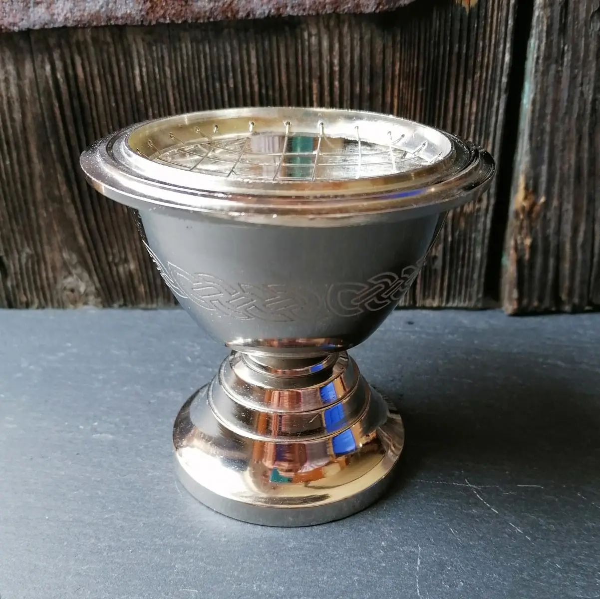 Курильница "Авалон" металлическая