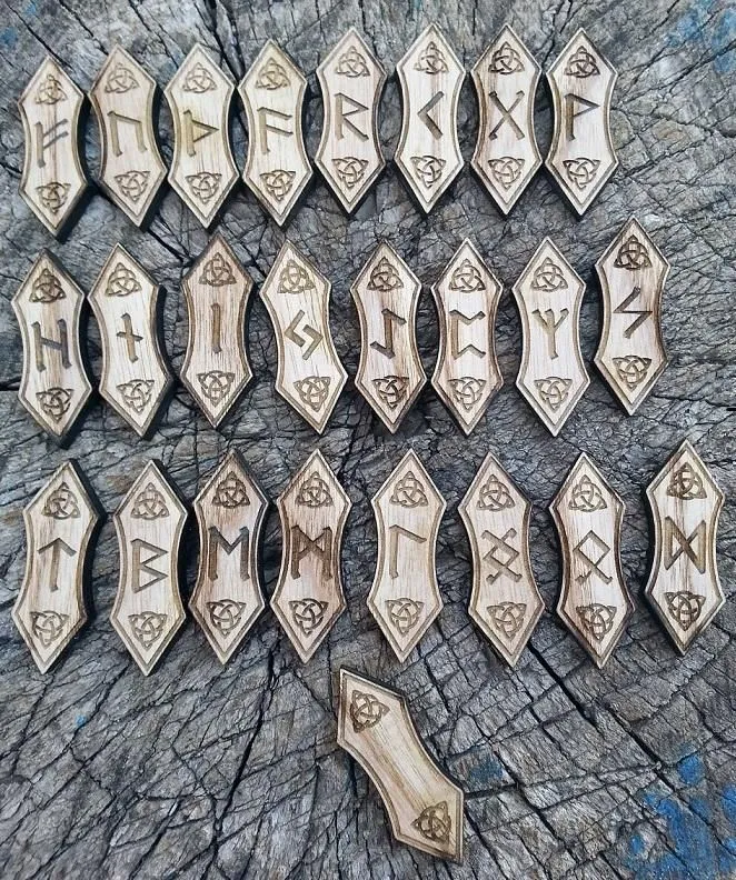 Набор рун "Зубы дракона"