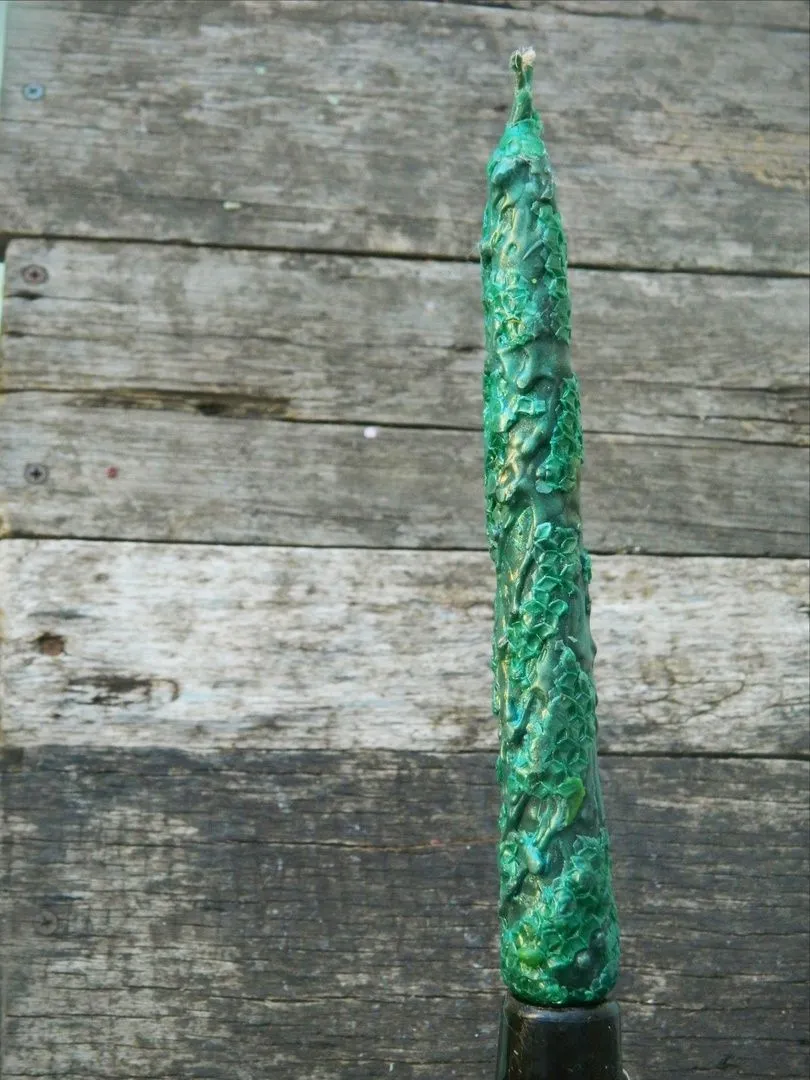 Змеиная свеча-маканка