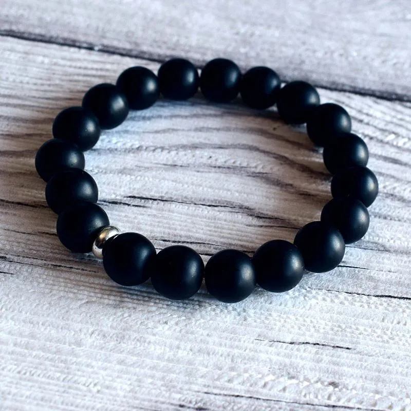 Черный браслет