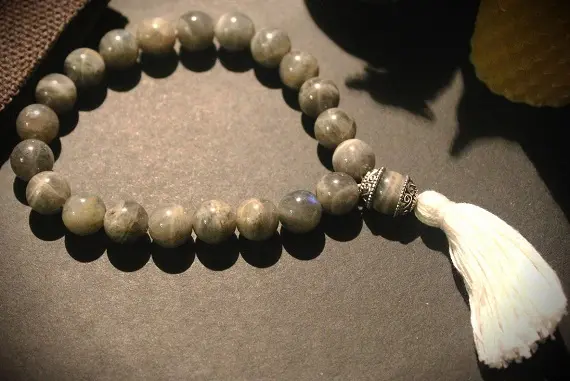 Четки из натуральных камней_нюансы при покупке Четки из натуральных камней_нюансы при покупке