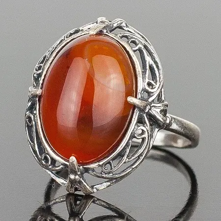 Камень сердолик для Дев