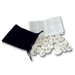 Руны из горного хрусталя