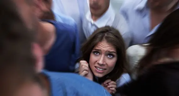 Страх и тревога: причины и признаки