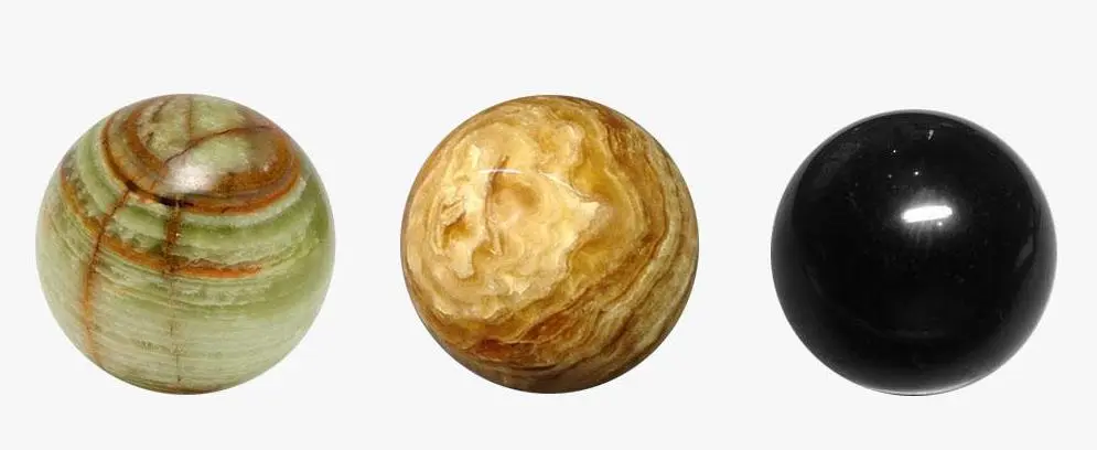 Кому подходит оникс