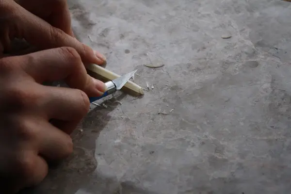 Как заточить перо для письма4