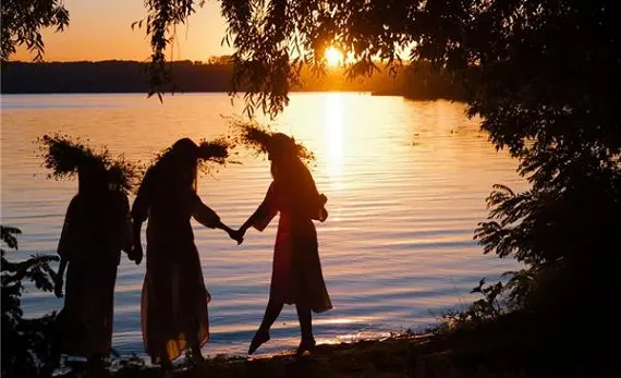 Праздник Лита_когда отмечают 1b5a83561306t.jpg