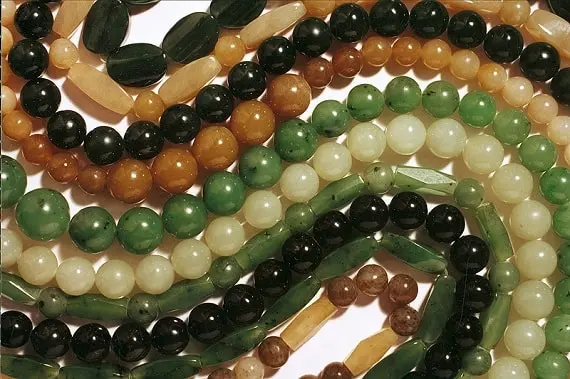 Магические свойства нефрита разных цветов