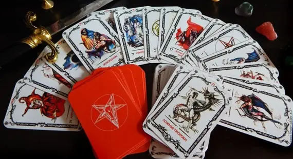 «9 Кубков» Таро: сочетание с другими картами