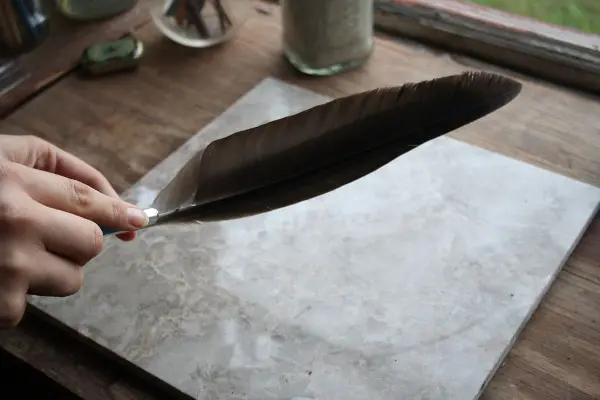 Как заточить перо для письма1