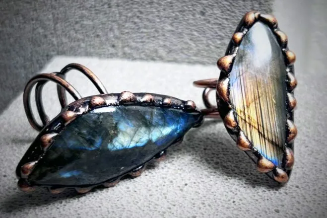 кольца с ладрадоритом.jpg