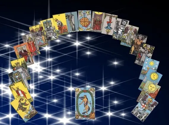 5 основных раскладов для точного гадания на картах Таро 5 основных раскладов для точного гадания на картах Таро