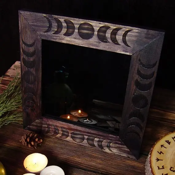 Деревянный вариант с оттенком, подобранным в тон мебели деревянный вариант с оттенком, подобранным в тон мебели