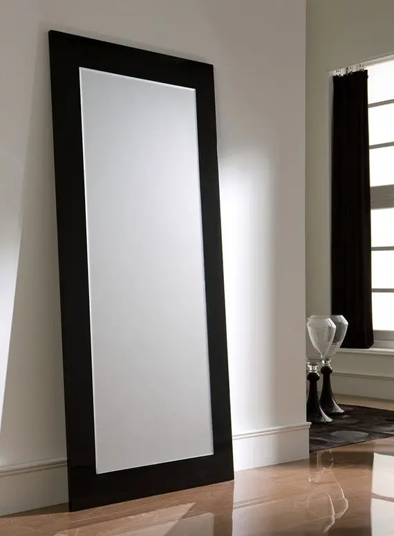 Где повесить зеркало в черной раме Где повесить зеркало в черной раме