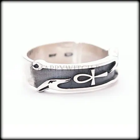 Как почистить серебряное кольцо от черноты