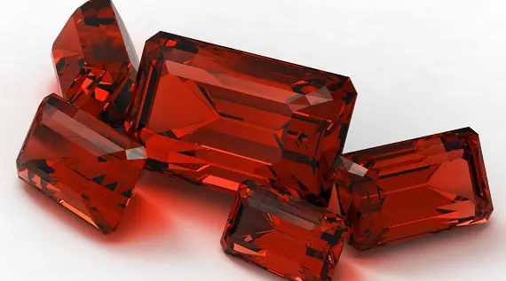 Красные камни