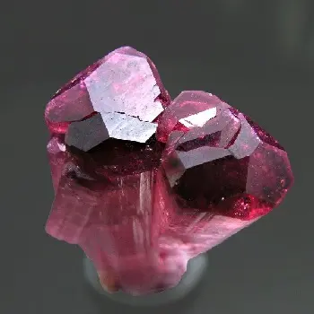 Виды природных камней_Турмалин